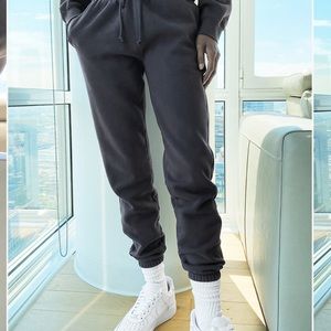 ARITZIA TNA COZYAF Boyfriend Sweatpants